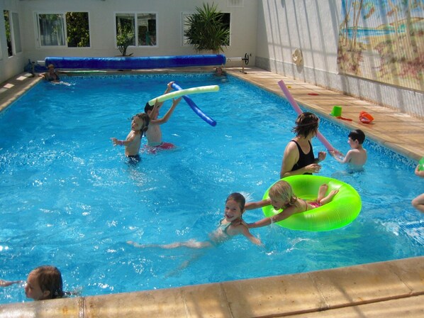Indendørs pool