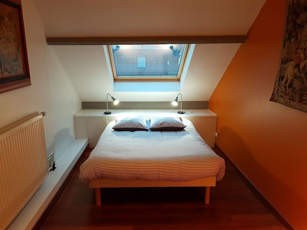 5 chambres, fer et planche à repasser, lit parapluie, Wi-Fi