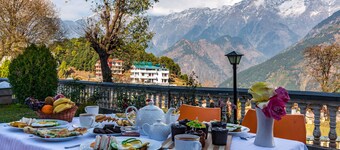 Himgiri Resorts n Spa