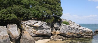 Typical house in Noirmoutier with enclosed garden and parking, beach 50 meters