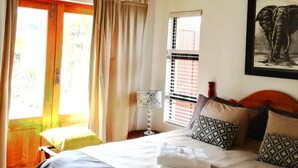 Cottage Deluks, 2 kamar tidur, Bebas Asap Rokok | 2 kamar tidur, seprai premium, setrika/meja setrika, dan Wi-Fi gratis