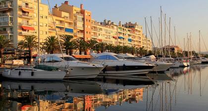 Studio 4 hengelle merinäköalalla - Hyères Port