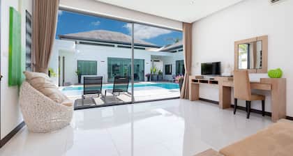 Villa Destiny