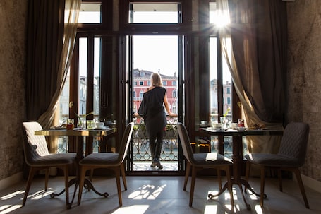 Interior detail. Riva del Vin Boutique Hotel