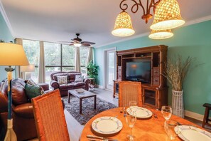 TV, Netflix, streaming services - Because Every Day Should Feel Like A Day At The Beach.. 2 Bedroom / 2 Bath!! (Biloxi)