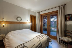 4 Schlafzimmer, Schreibtisch, kostenloses WLAN, Bettwäsche