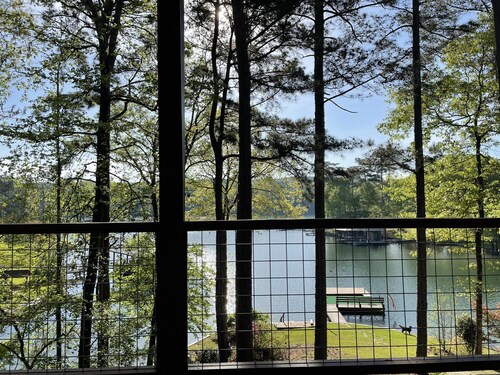 Paradise on Lake Martin! Private Dock &  Floating Dock!
