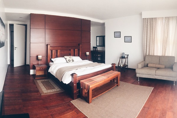 3 Schlafzimmer, Zimmersafe, Schreibtisch, Bügeleisen/Bügelbrett