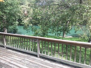 Property grounds - No Flood! Gruene House & Cabin on Guadalupe! 7Bdrm/4.5Baths/Kayaks, Sleeps-28! (New Braunfels)