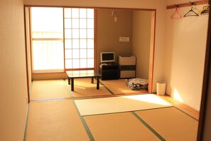 Traditional-Zimmer (Japanese Style)