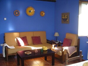 Apartment, Terrace | Living area | TV - Apartamentos Rurales Casa Pachona (Navia)