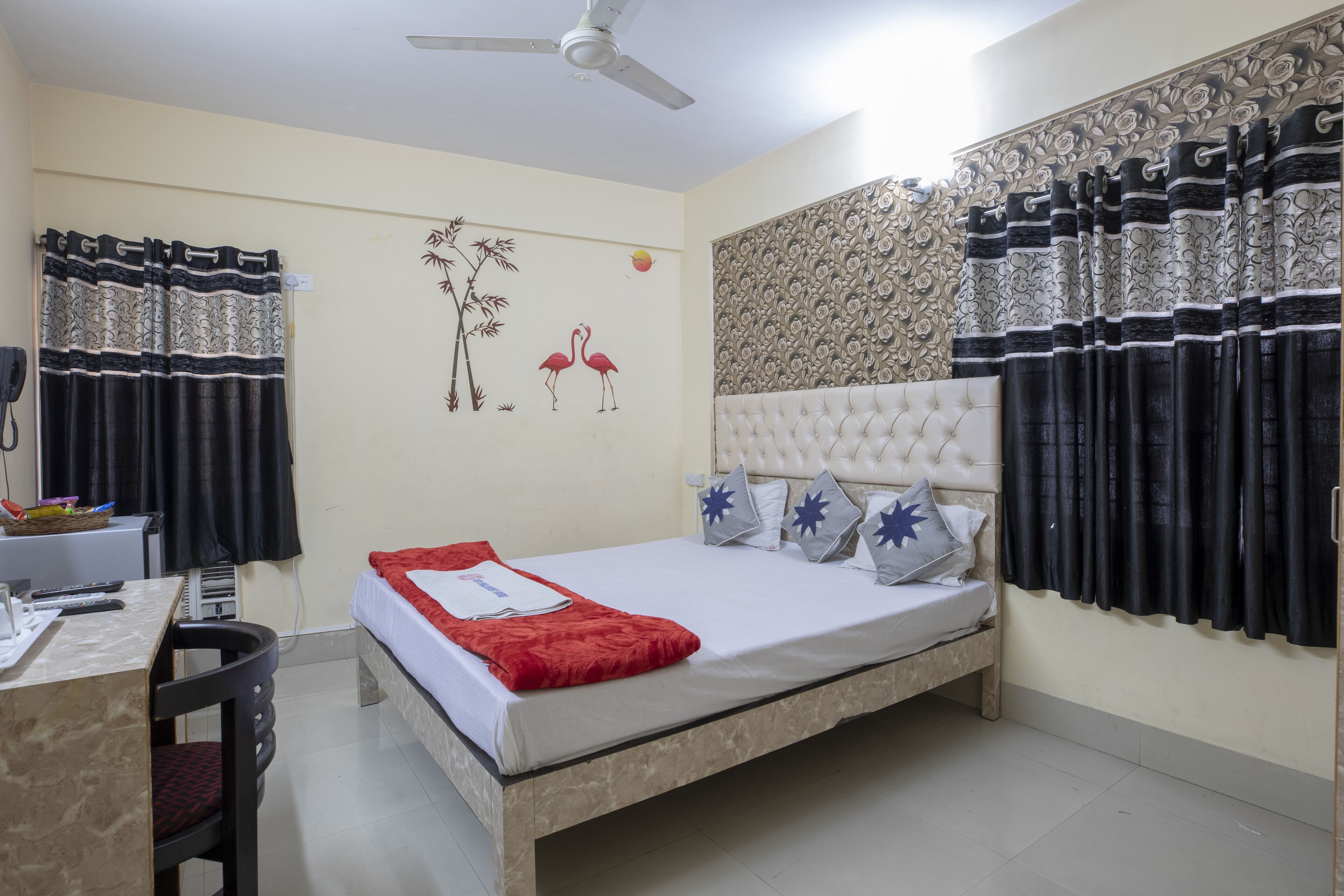 Deluxe AC Room | Free WiFi, bed sheets