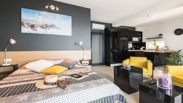 Studio, Sea View | Free WiFi, bed sheets