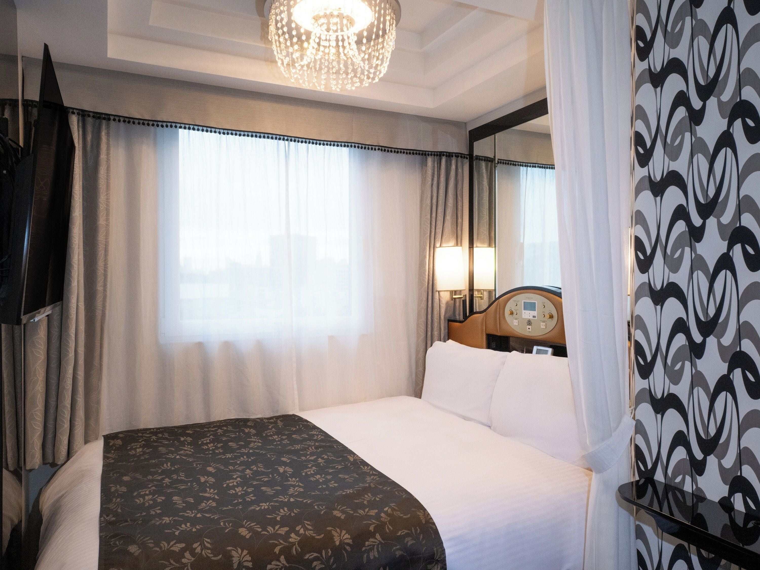 Desk, blackout curtains, free WiFi, bed sheets