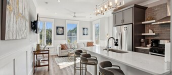 Elegant Condo in The Heart of Historic Downtown Charleston