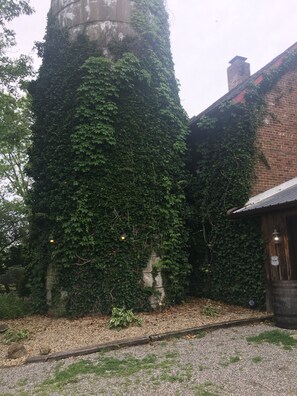 Property grounds - Inn at the Barn Jackson County Ohio (Wellston)
