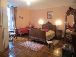 Double Room (Acacia)