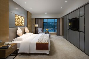 基础客房, 多张床, 无障碍, 无烟房 | 客房 内保险箱、办公桌、遮光窗帘、隔音