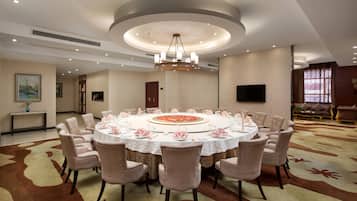 تفاصيل الفندق من الداخل