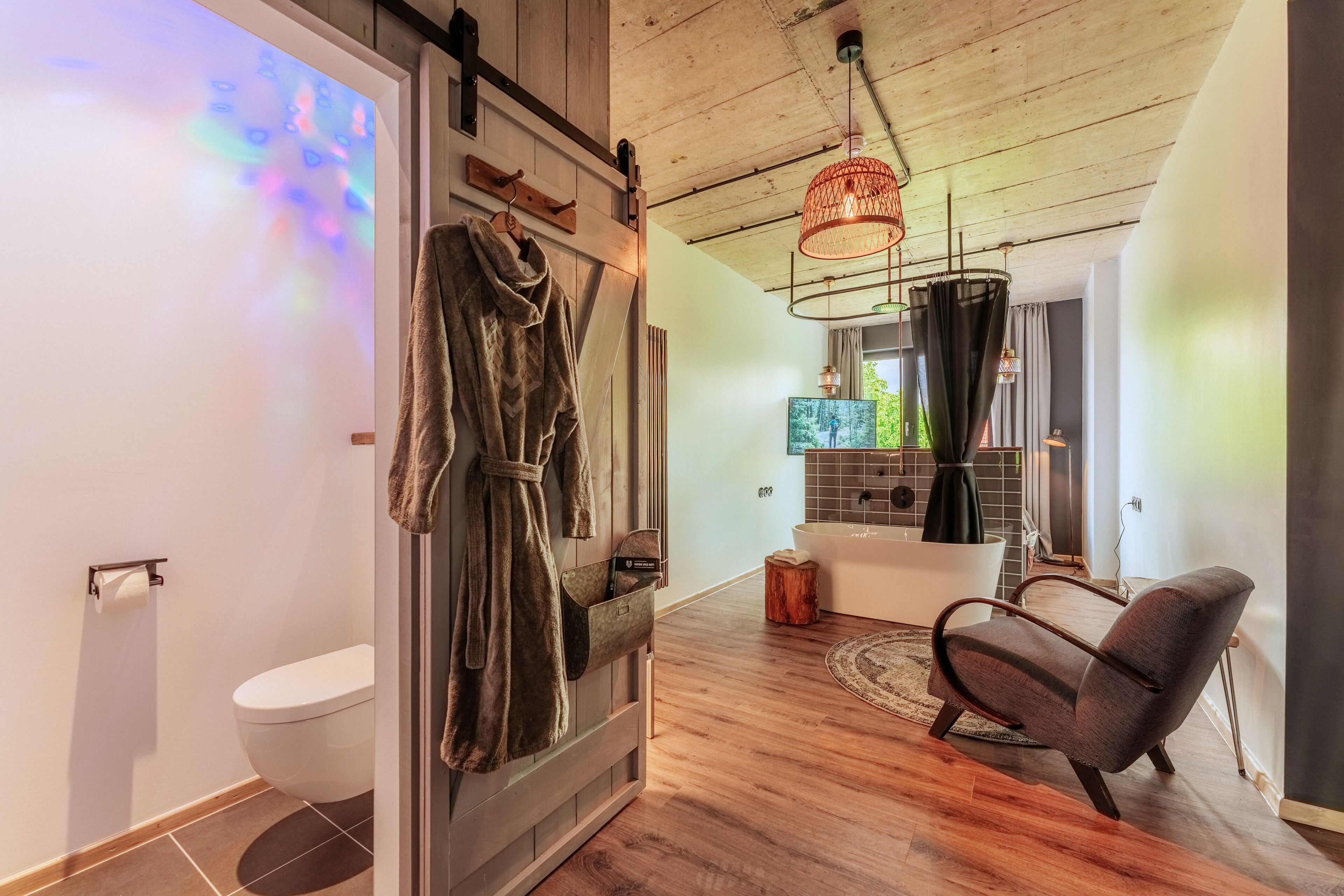 Standard-Doppelzimmer, Nichtraucher, Badewanne | Badezimmer | Haartrockner, Handtücher, Seife, Shampoo
