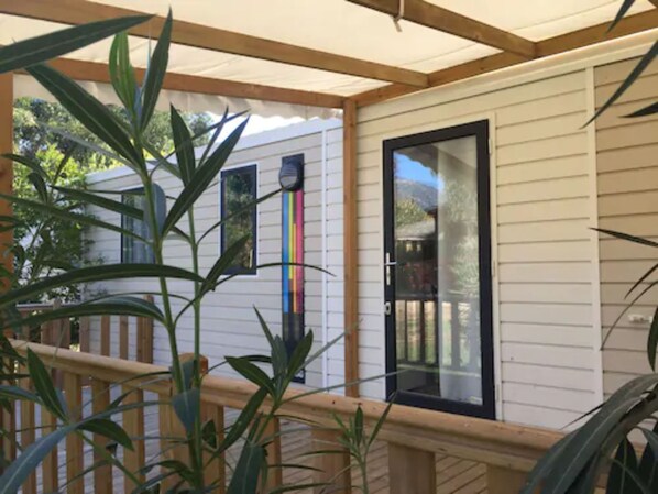 Mobile Home (BERMUDES TRIO) | Terrace/patio