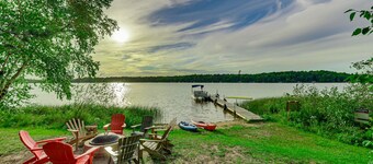 Lakeside Fishing Bear Condo: Beach, Sauna, Club Room, Private Balcony