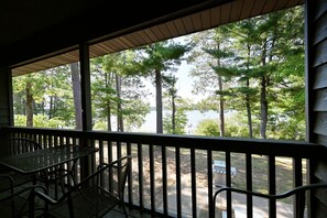 Outdoor dining - Lakeside Fishing Bear Condo: Beach, Sauna, Club Room, Private Balcony (Danbury)