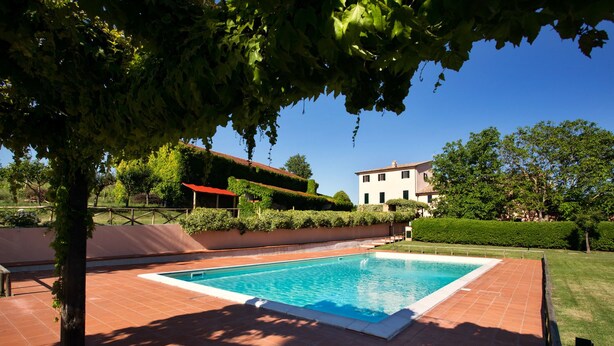 Seasonal outdoor pool - Casale Satriano (Montefalco)
