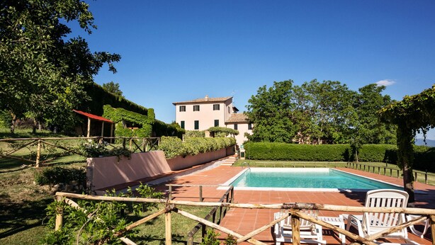 Seasonal outdoor pool - Casale Satriano (Montefalco)
