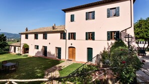 Exterior - Casale Satriano (Montefalco)