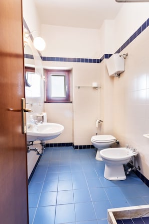 Bathroom - Casale Satriano (Montefalco)
