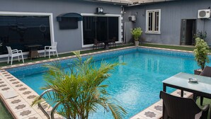 Ảnh chưa phân loại, 4 trong số 33 ảnh, nút