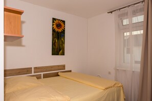 Chambre Simple Classique, 1 lit double, non-fumeur