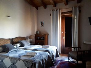 Twin Room, Terrace