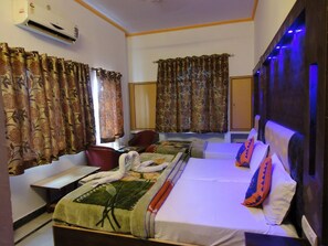Room - Hotel Taj Plaza (Agra)