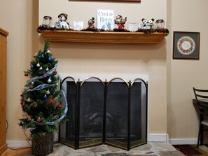 Interior - Family Matters Cedar Cabin near Pigeon Forge sleeps 8 quiet yet close to action (Sevierville)