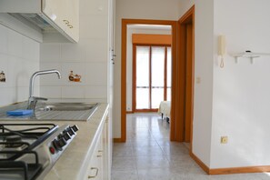 Apartment, 1 Bedroom | Private kitchen