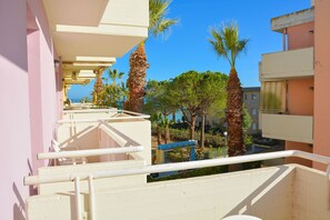 Apartment, 2 Schlafzimmer | Balkon