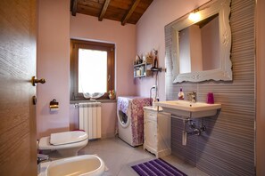 Bathroom - Villa Farfalla Bianca (Vitorchiano)