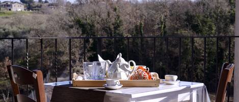 Gratis komplett frukost varje dag