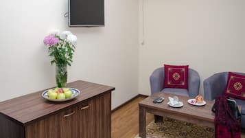 Superior Twin Room | Premium bedding, desk, blackout curtains, iron/ironing board