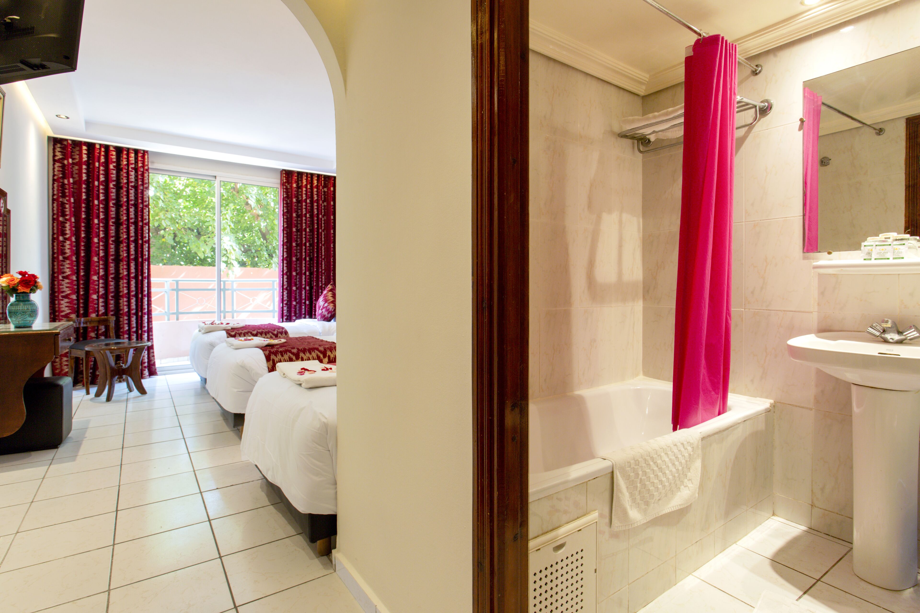 Photo - Hotel Akabar