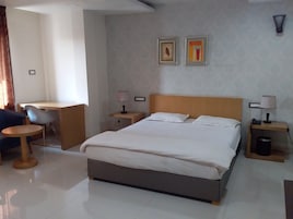 1 habitación, cortinas blackout y camas plegables/adicionales 