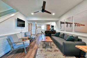 Smart TV, table football, ping pong