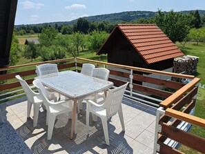 Family Apartment, 2 Bedrooms, Mountain View | Terrace/patio