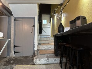 Interior - One Drake Road Hotel (Tavistock)