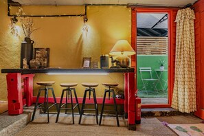 Interior - One Drake Road Hotel (Tavistock)