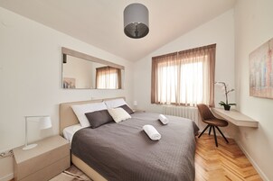 Two Bedroom Apartment | In-room safe, desk, iron/ironing board, free cribs/infant beds