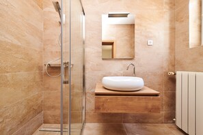 Three Bedroom Apartment | Bathroom | Free toiletries, hair dryer, bidet, towels - Villa Marija (Pula)