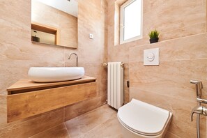 Three Bedroom Apartment | Bathroom | Free toiletries, hair dryer, bidet, towels - Villa Marija (Pula)